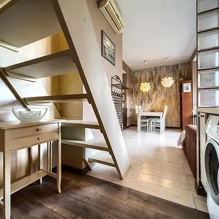 Kamienna Two-level Apartment Wroclaw
